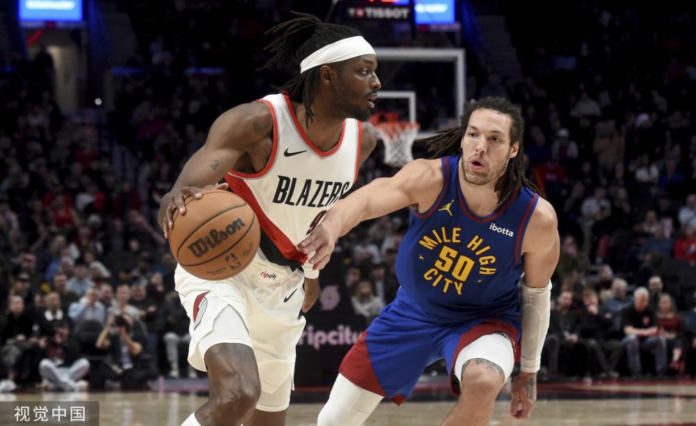 他的背景和 他的背景和