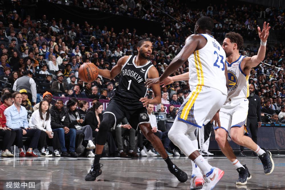 王东明：把党和政府的关心关怀送到职工群众心坎上.