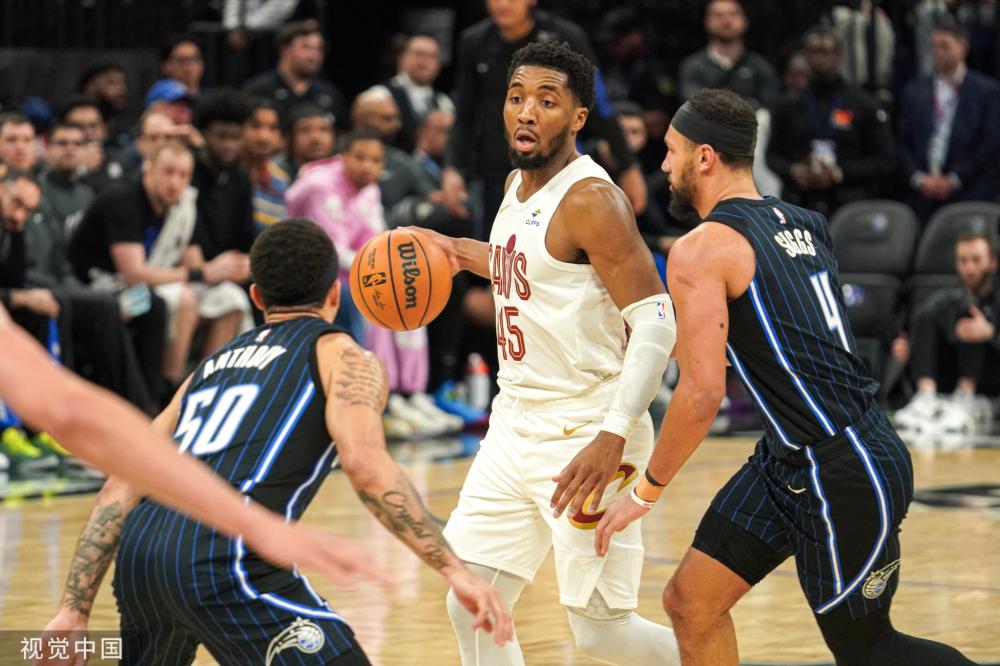 国顽强拼搏 国顽强拼搏